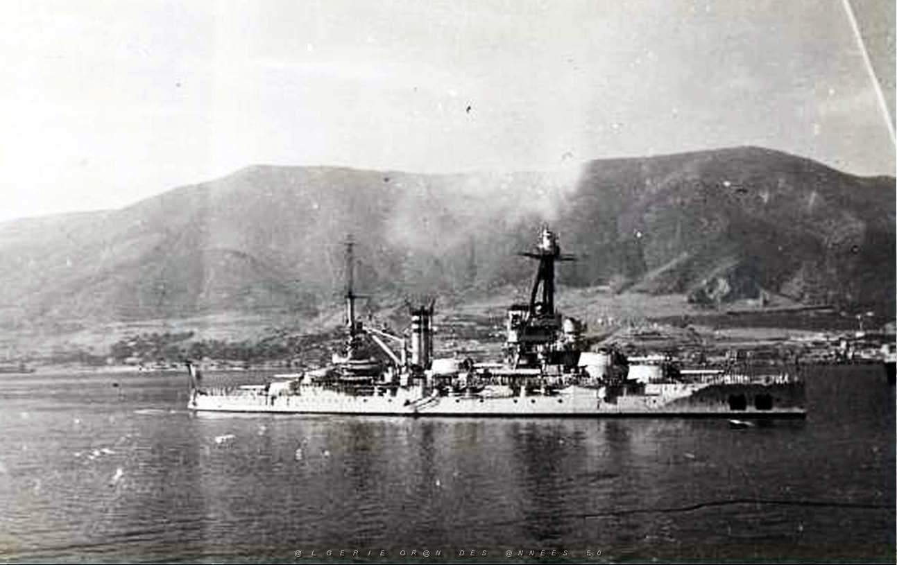 CD ej- 08- MEK- Cuirasse Provence 1937.jpg
